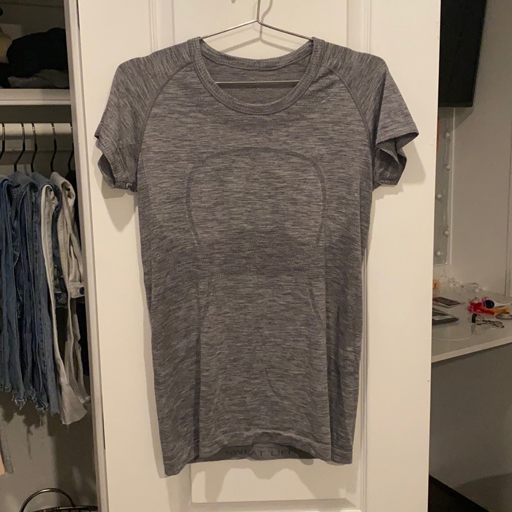 Lululemon swiftly tech tee (size 12)